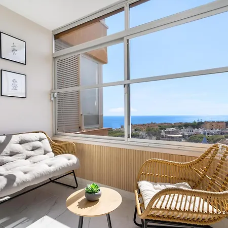 Modern Studio With Sea Views 5 Min From The Beach דירה